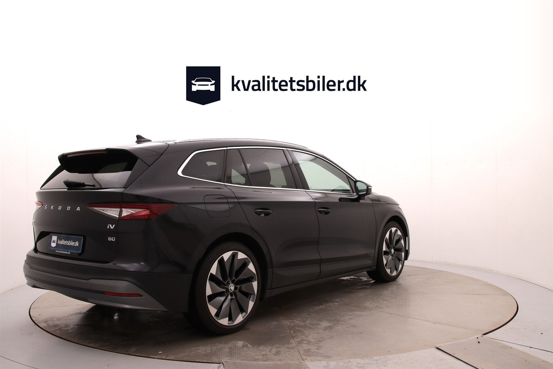 Sort Skoda Enyaq fra 2023