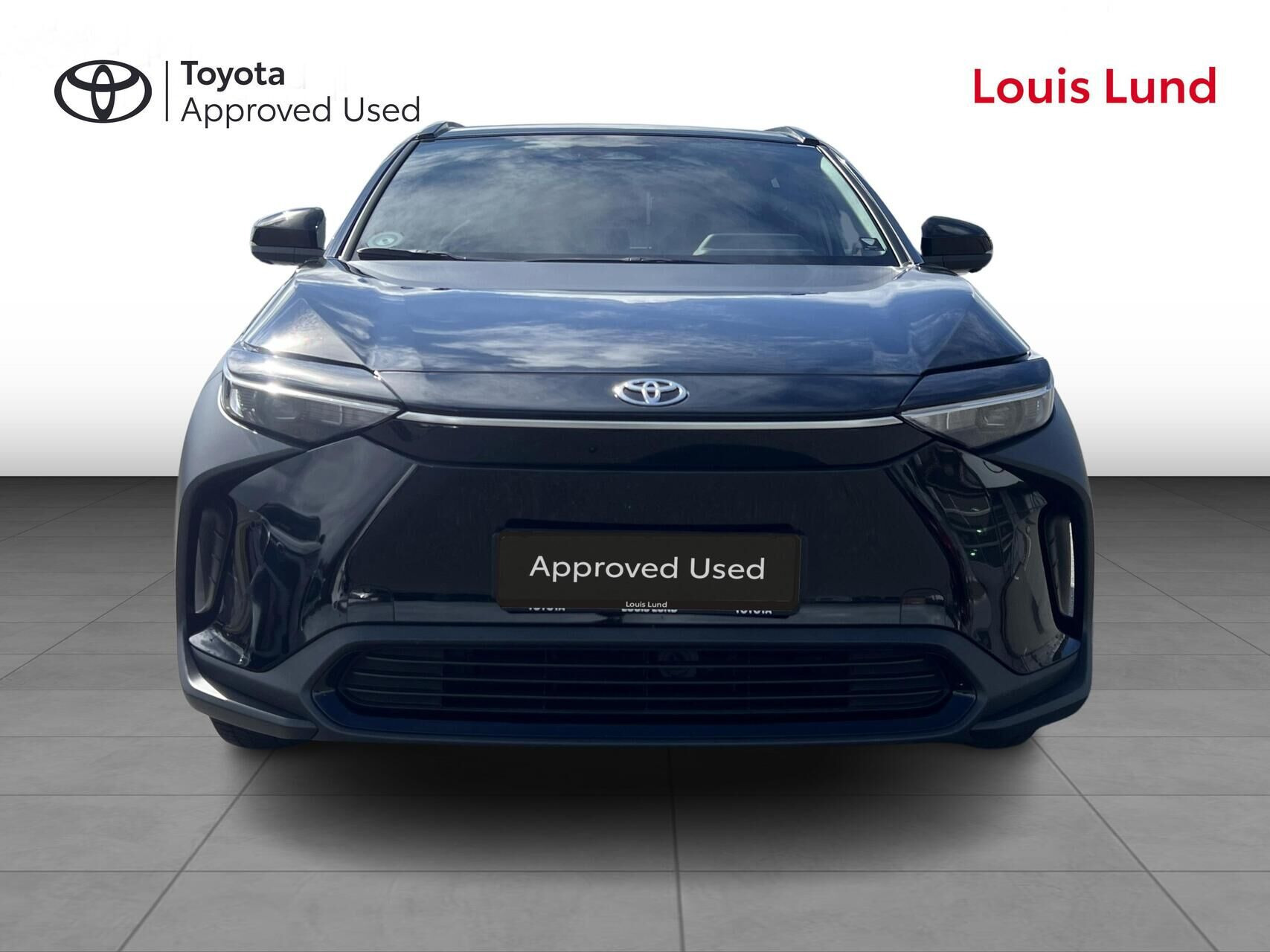 Sort Toyota BZ4X fra 2023