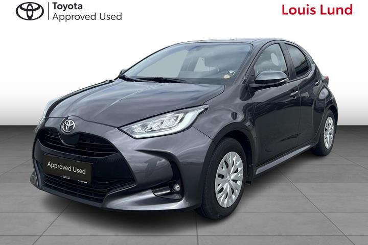 Grå Toyota Yaris fra 2021