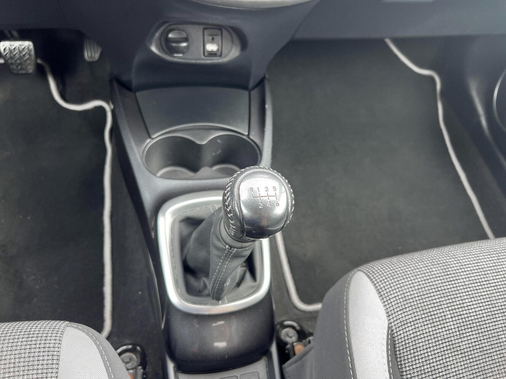 undefined Toyota Yaris fra 2020