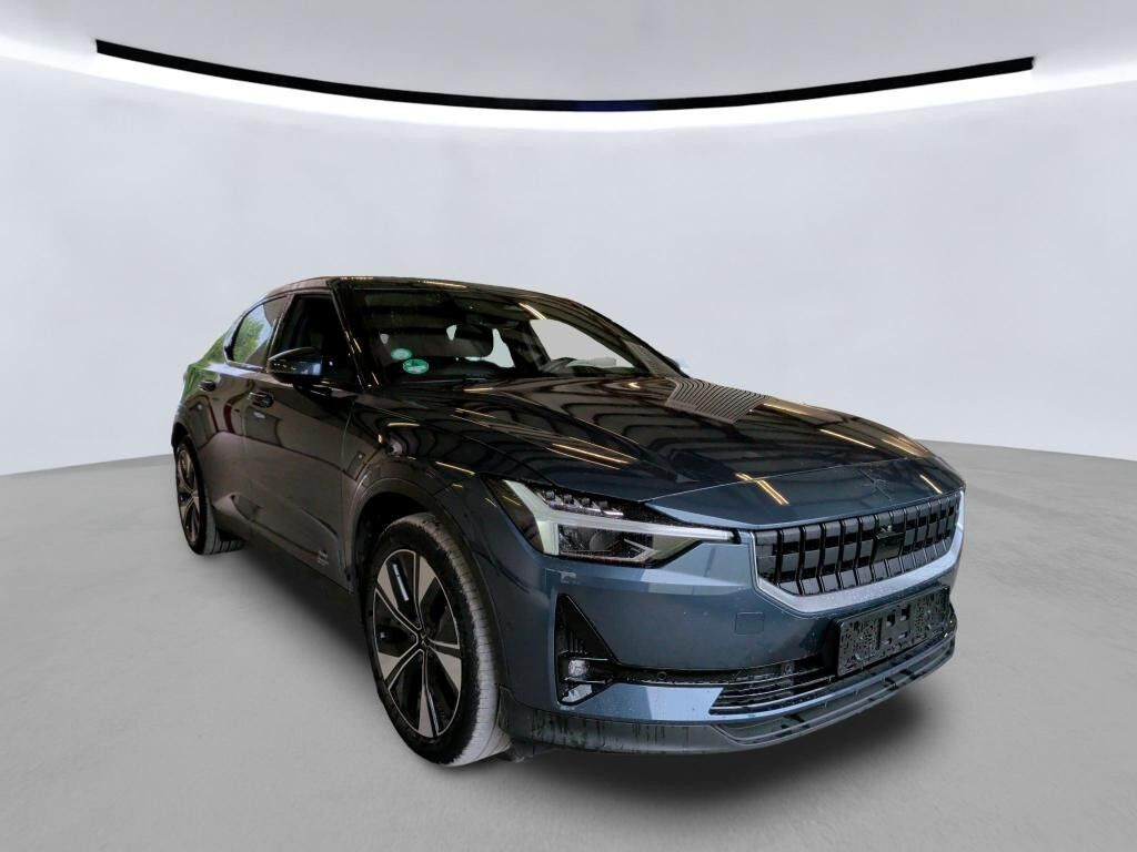 Blå Polestar 2 fra 2023