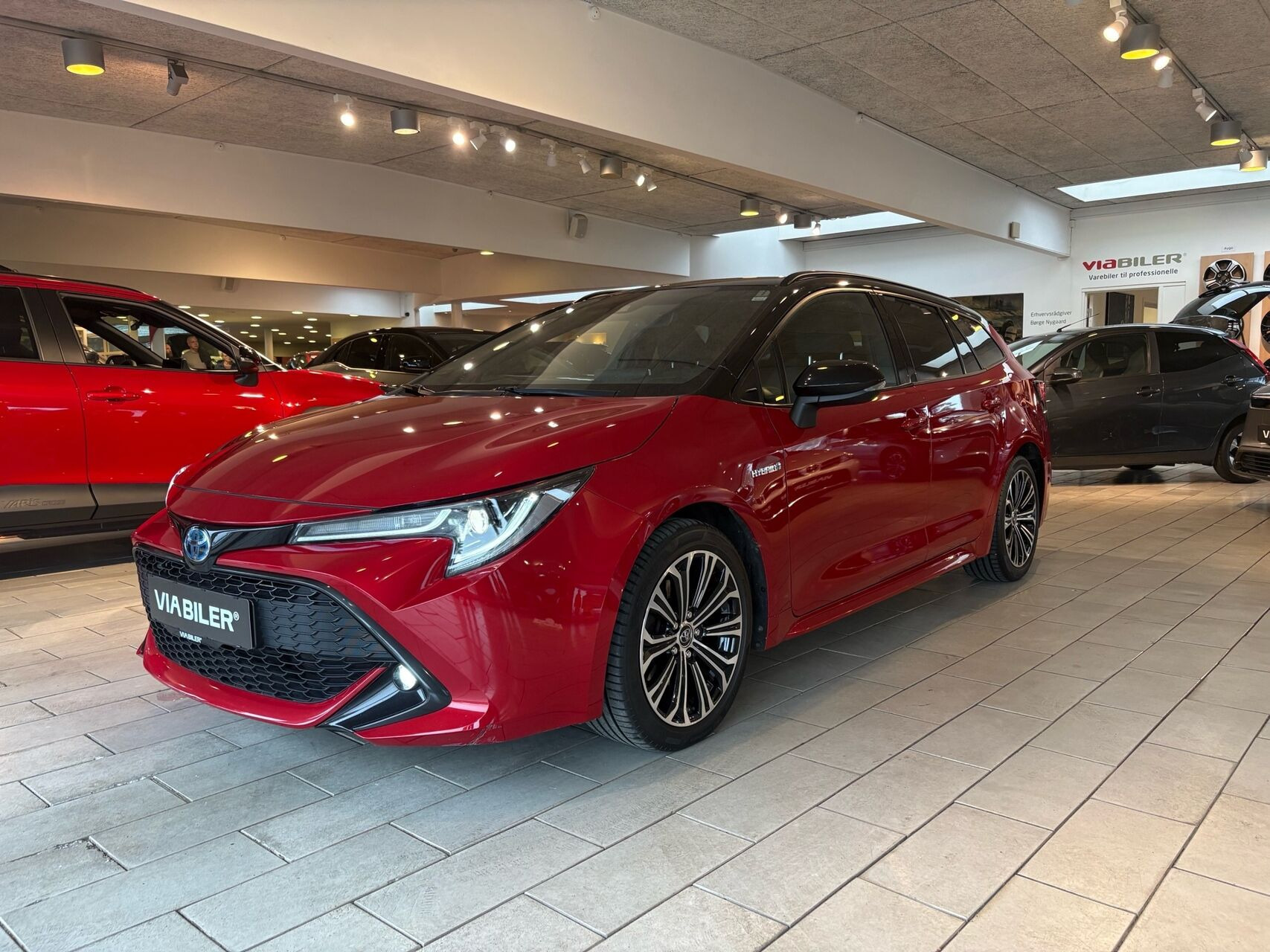 Toyota Corolla 2,0 Touring Sports Hybrid H3 Premium E-CVT 180HK Stc 6g Aut.