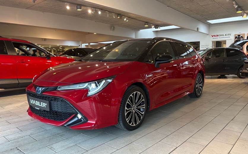 Toyota Corolla 2,0 Touring Sports Hybrid H3 Premium E-CVT 180HK Stc 6g Aut.