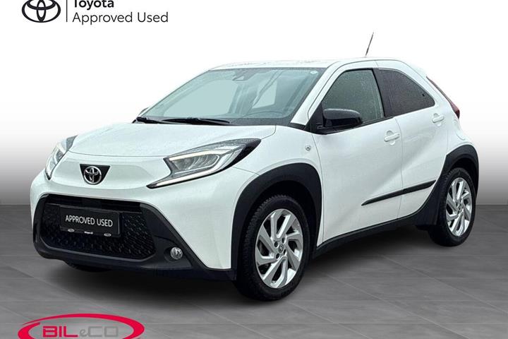 Hvid Toyota Aygo X fra 2023