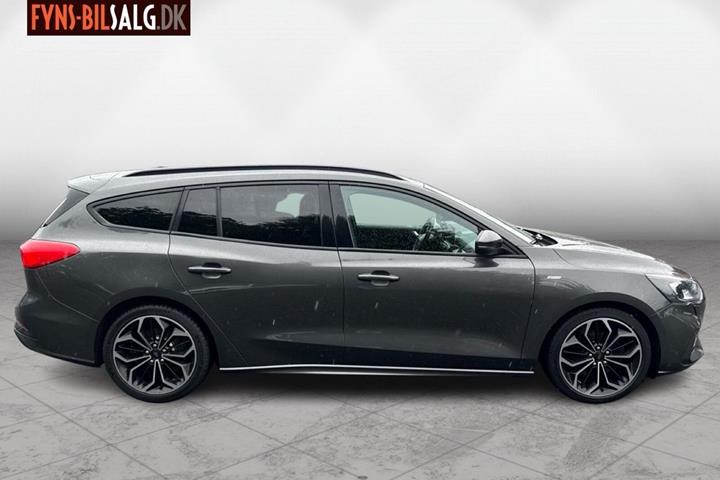 Sort Ford Focus fra 2019