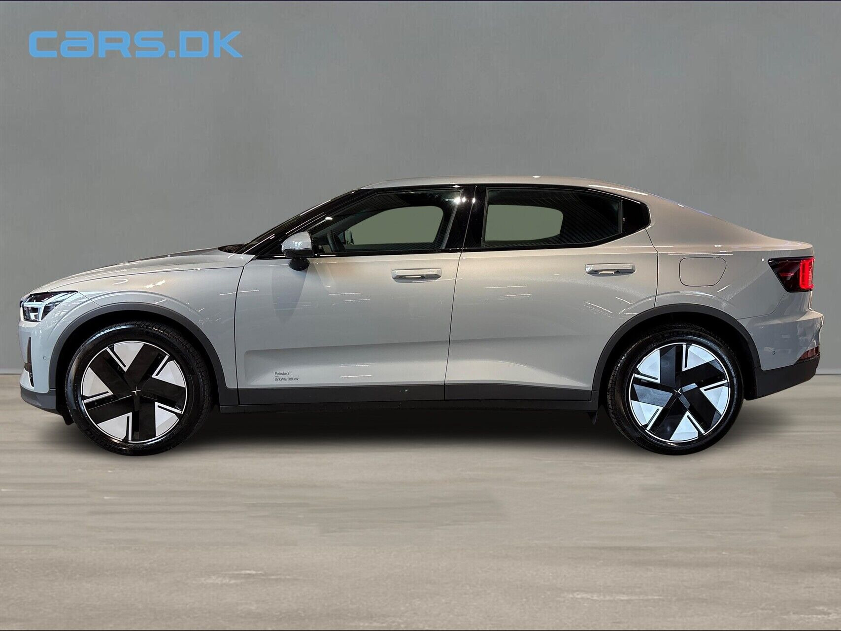 Grå Polestar 2 fra 2025