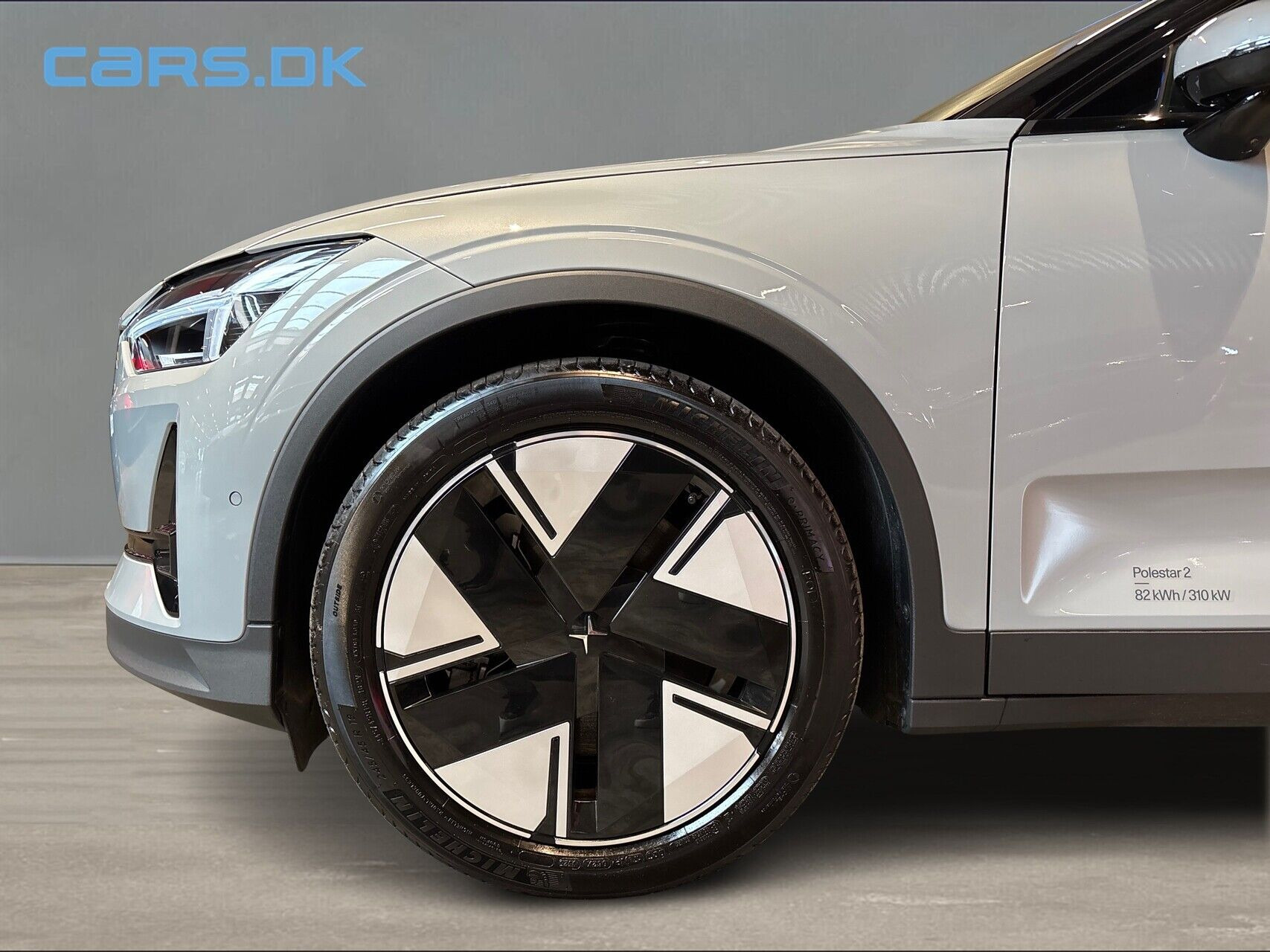 Grå Polestar 2 fra 2025