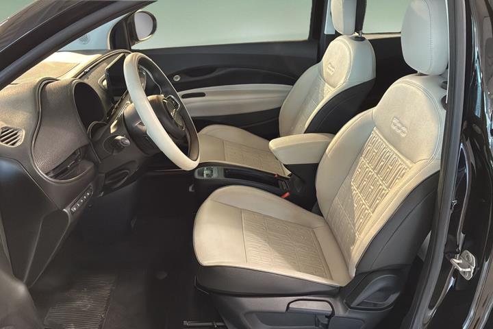 Sort Fiat 500e fra 2024
