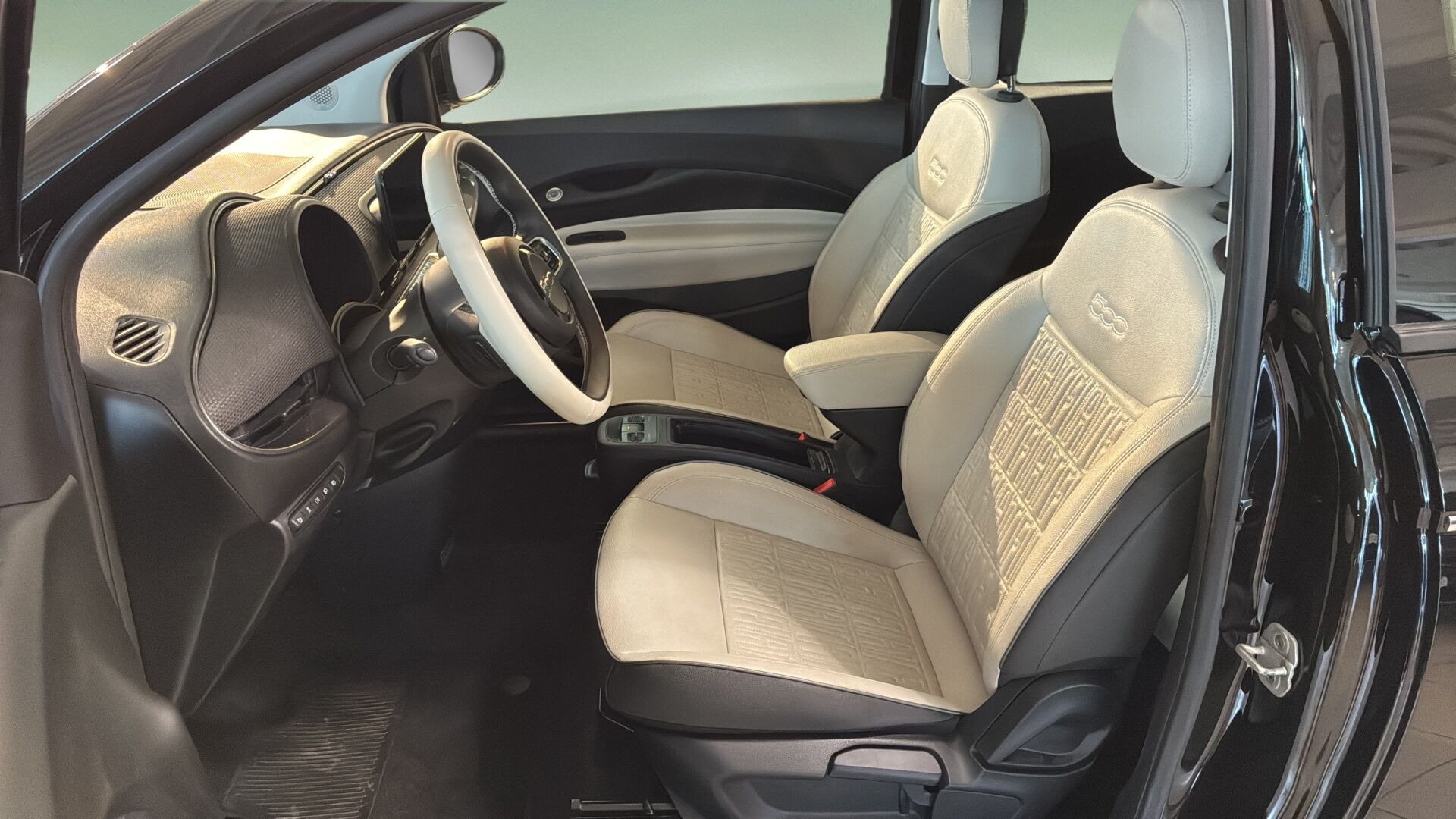 Sort Fiat 500e fra 2024