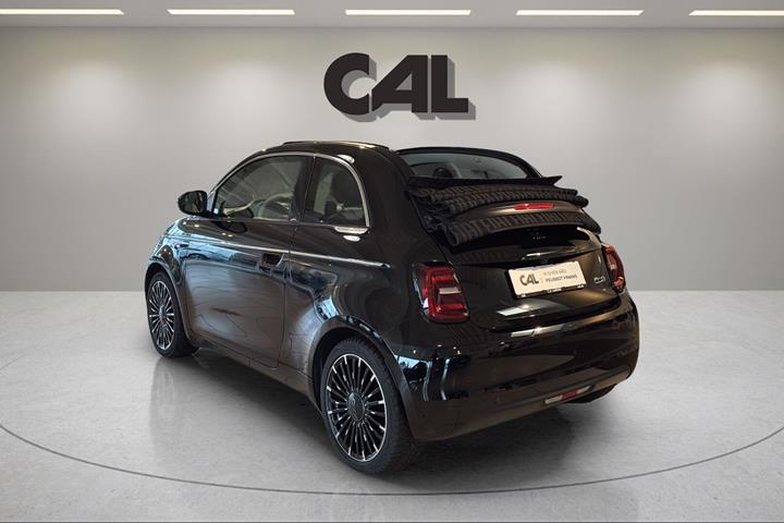 Sort Fiat 500e fra 2024