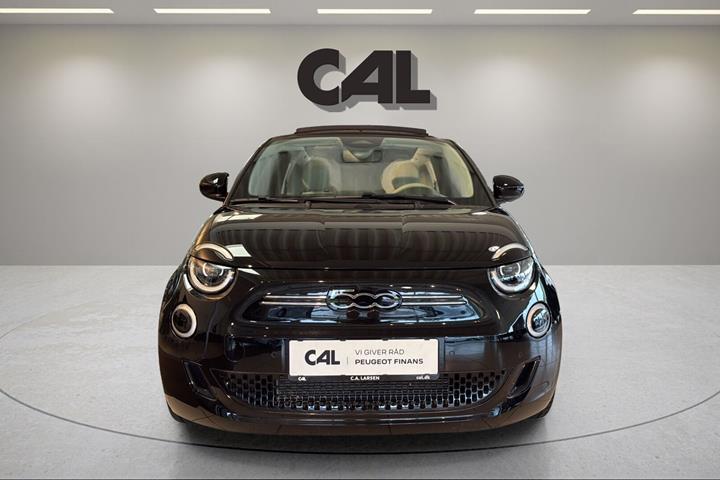 Sort Fiat 500e fra 2024