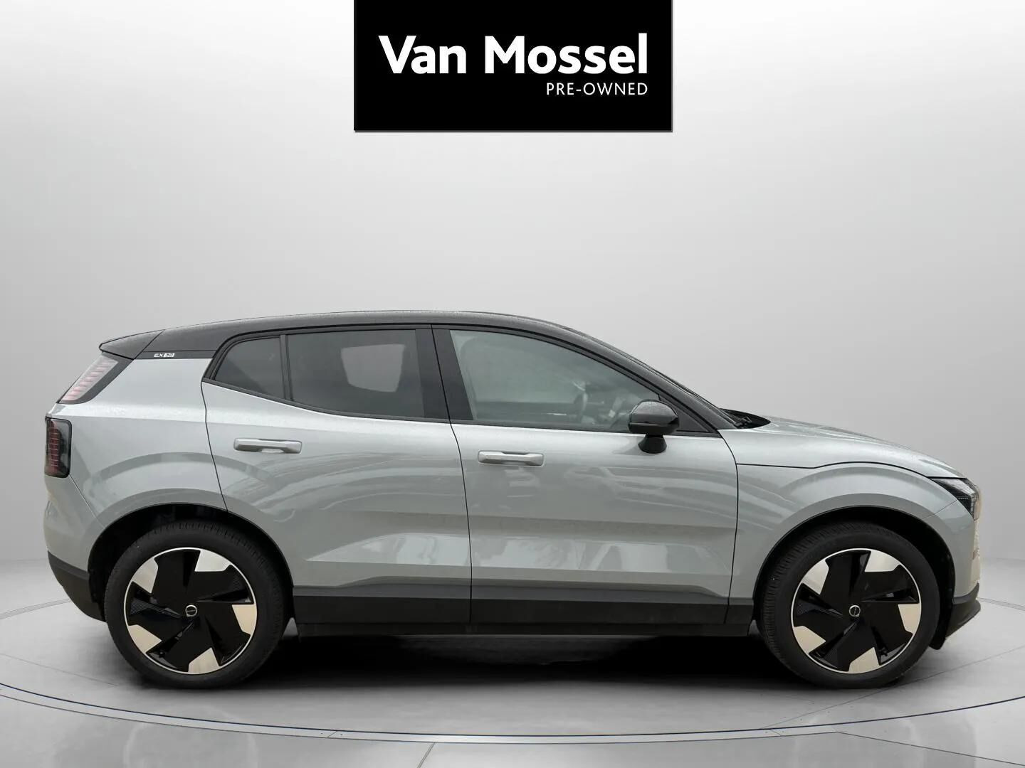 Grå Volvo EX30 fra 2024