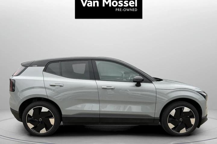 Grå Volvo EX30 fra 2024