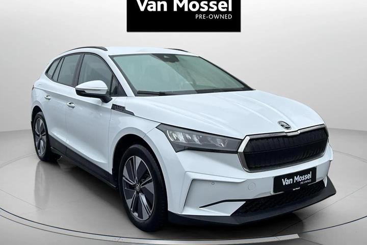 Hvid Skoda Enyaq fra 2024