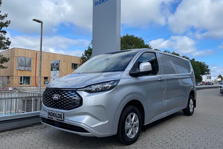 Sølv Ford E-Transit Custom fra 2026