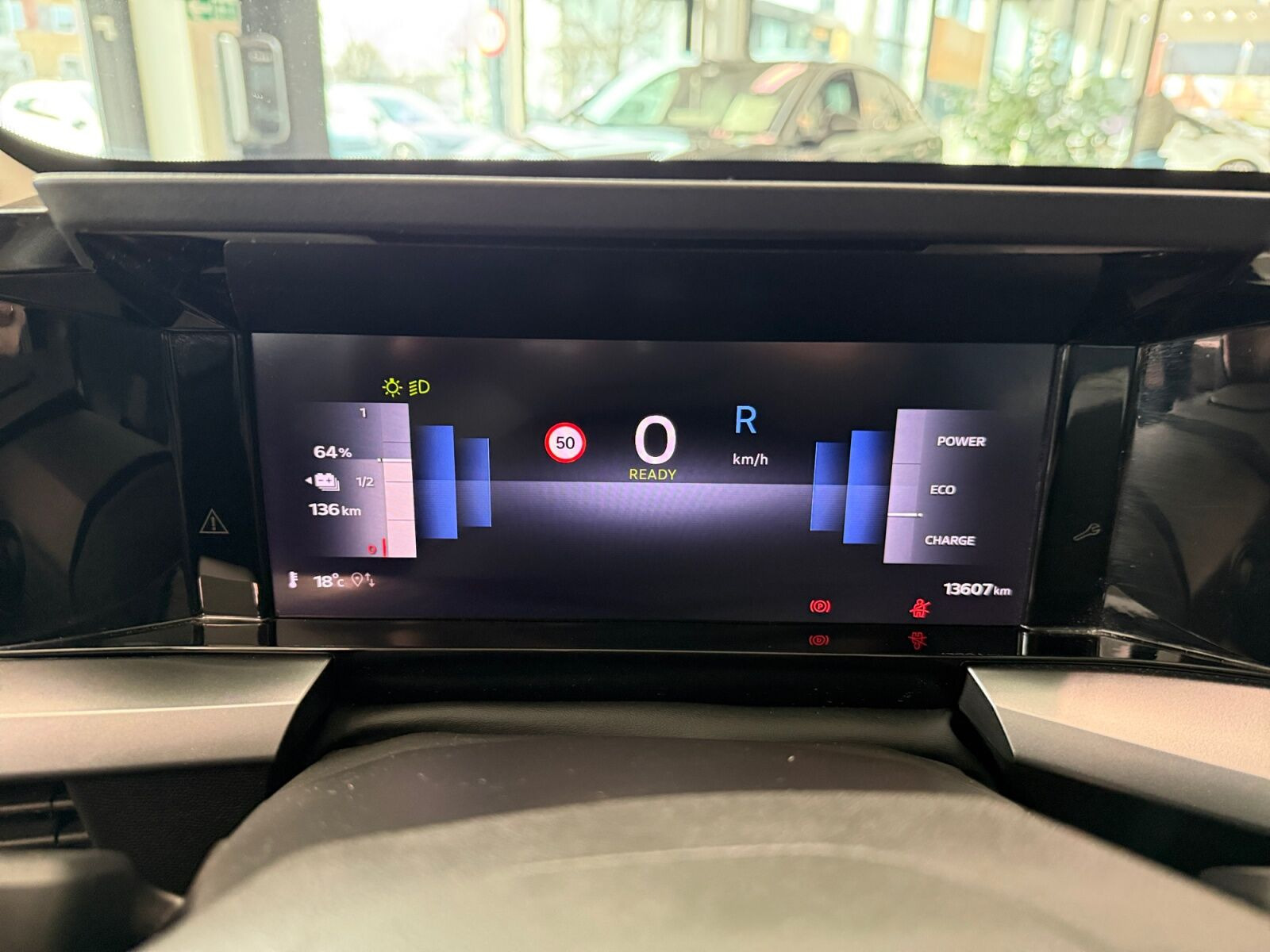 Grå Opel Frontera fra 2025