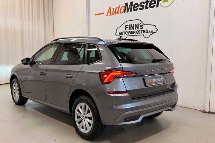 Grå Skoda Kamiq fra 2023