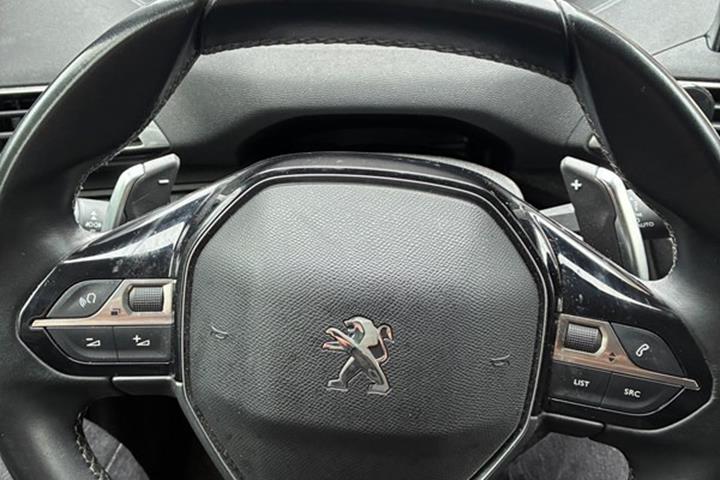 undefined Peugeot 3008 fra 2020