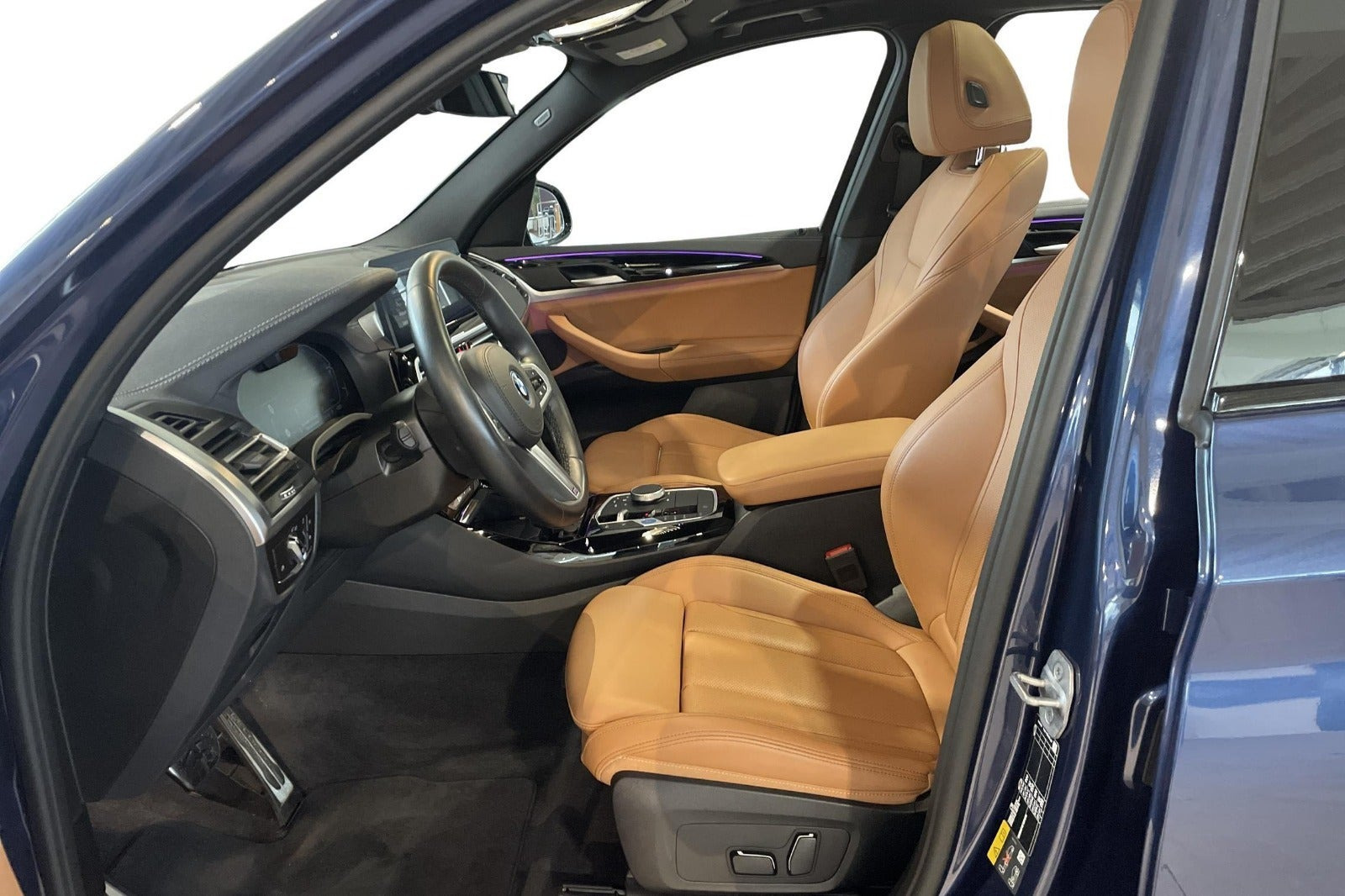 Blå BMW iX3 fra 2024