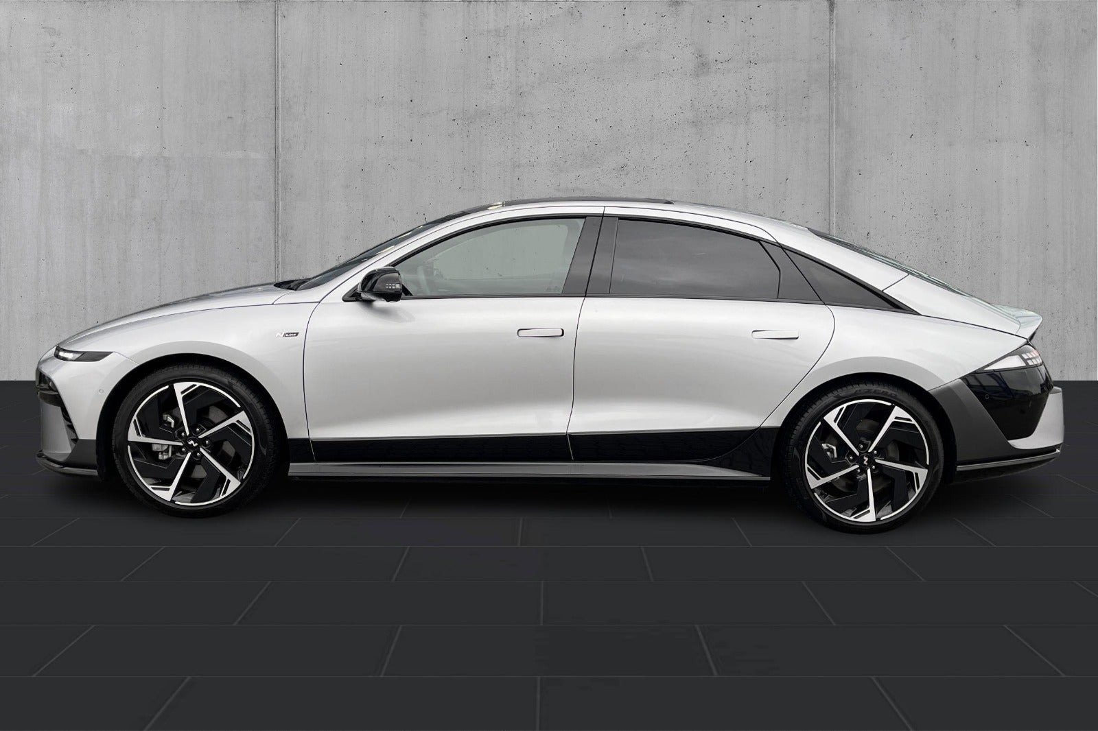 Sølv Hyundai Ioniq 6 fra 2026