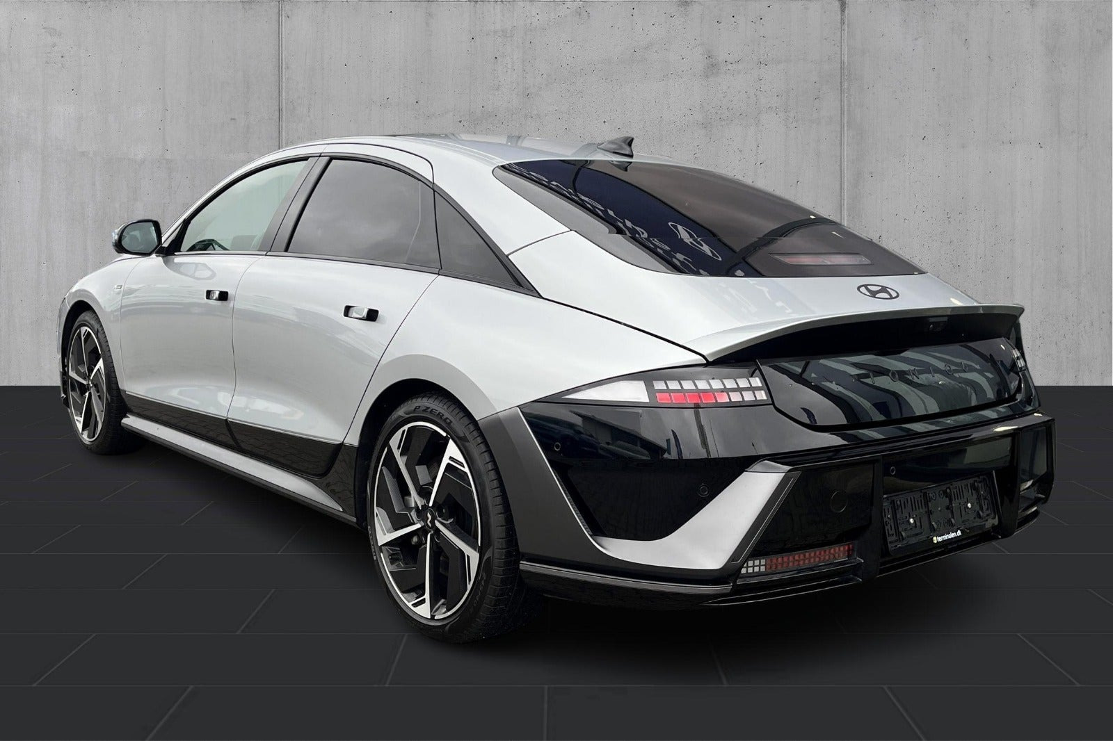 Sølv Hyundai Ioniq 6 fra 2026