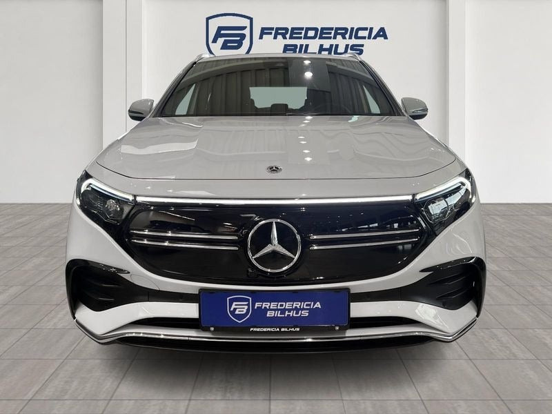 Hvid Mercedes EQA250+ fra 2022