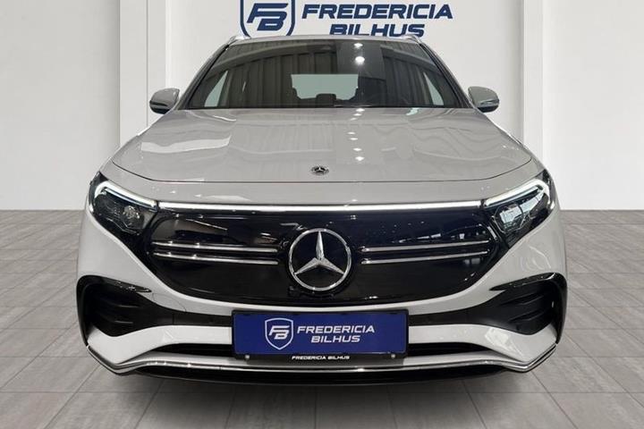 Hvid Mercedes EQA250+ fra 2022