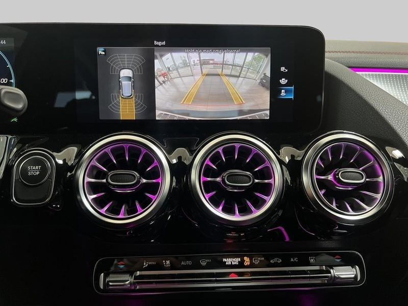 Hvid Mercedes EQA250+ fra 2022