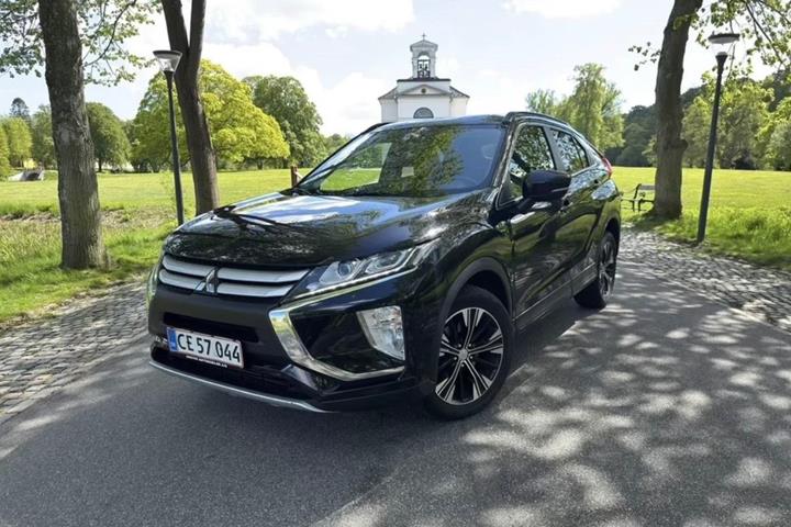 Sort Mitsubishi Eclipse Cross fra 2018