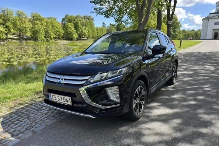 Sort Mitsubishi Eclipse Cross fra 2018