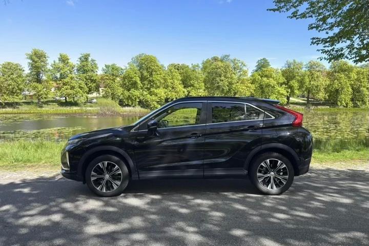 Sort Mitsubishi Eclipse Cross fra 2018