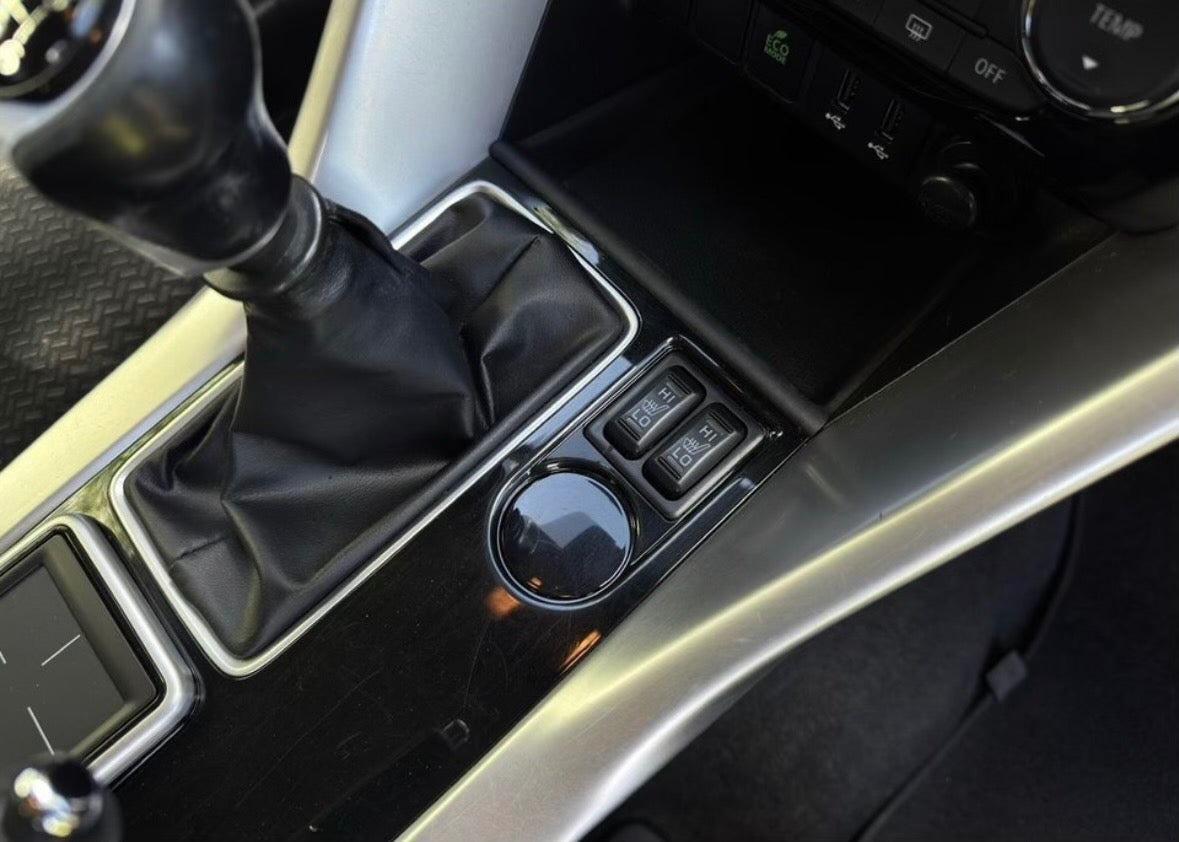 Sort Mitsubishi Eclipse Cross fra 2018