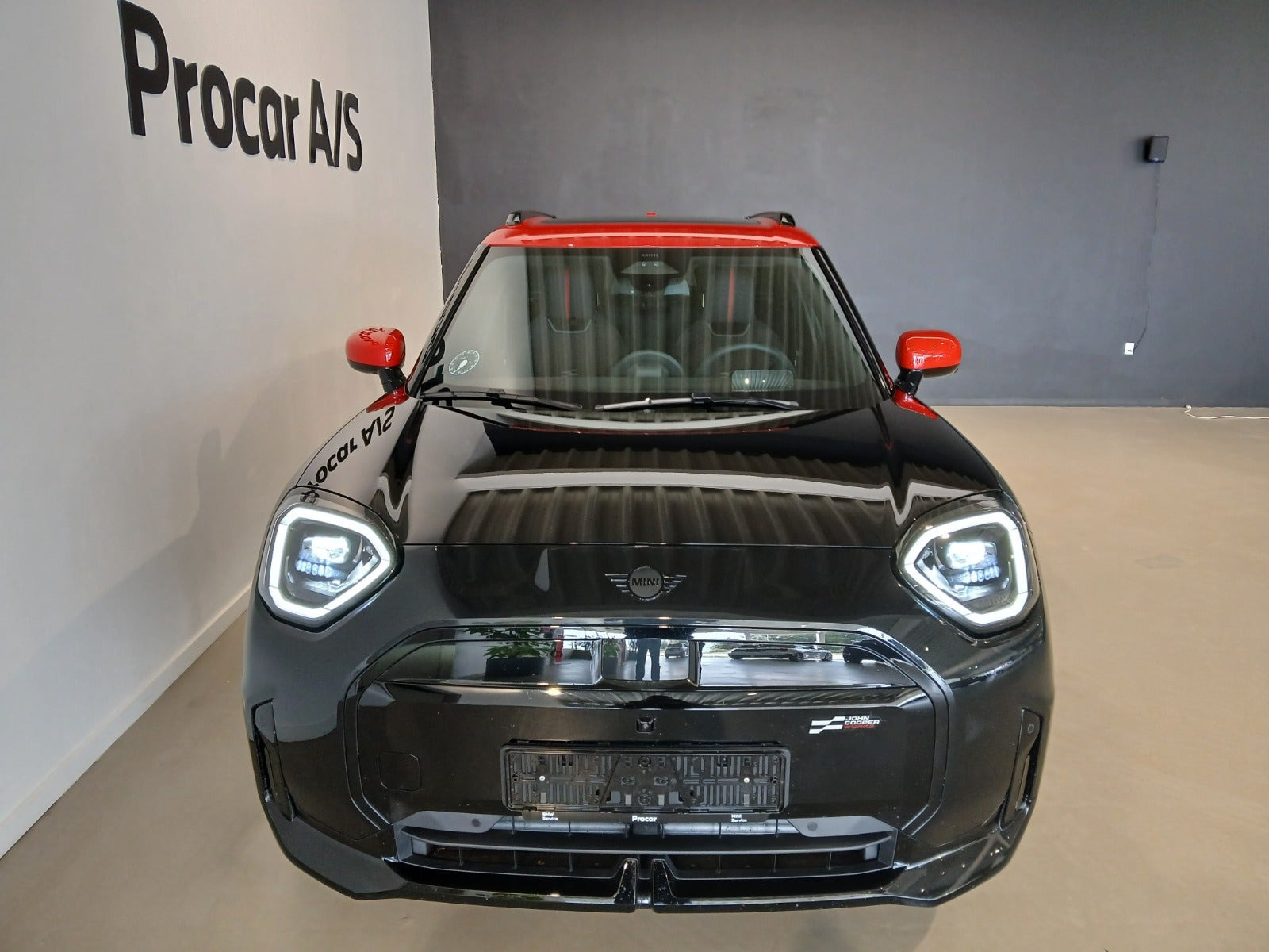 Sort Mini Aceman SE fra 2025