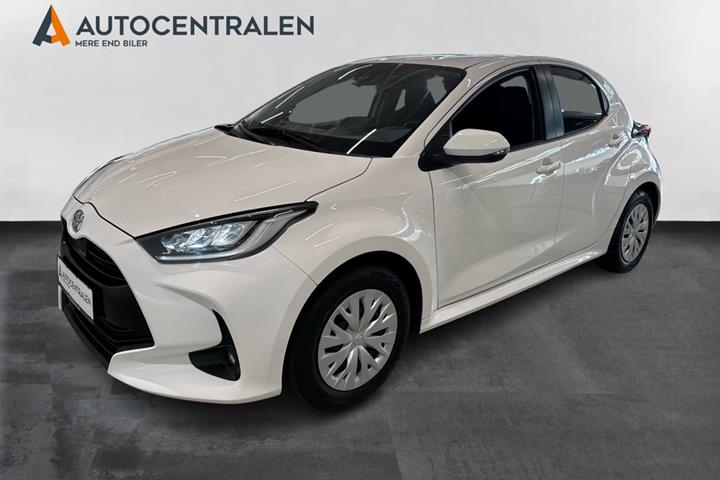 Hvid Toyota Yaris fra 2021