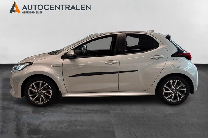 Sølv Toyota Yaris fra 2020