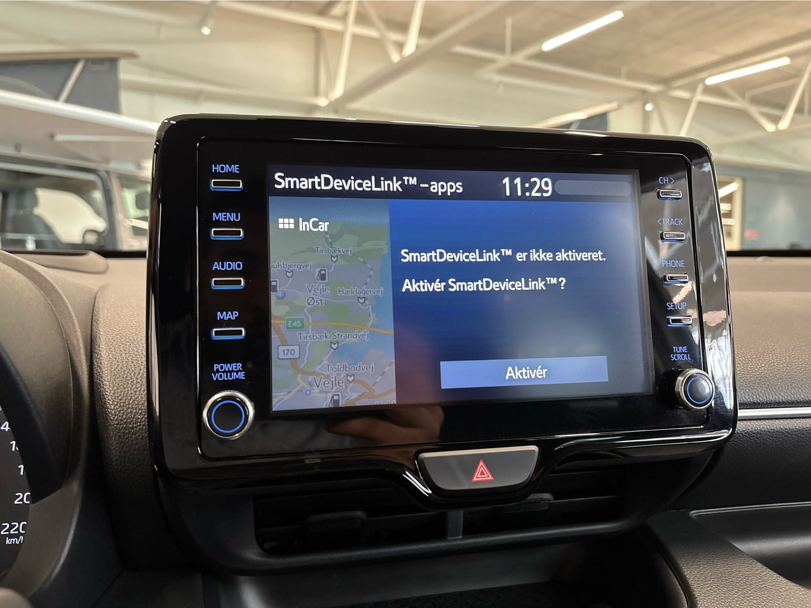 Sølv Toyota Yaris fra 2020