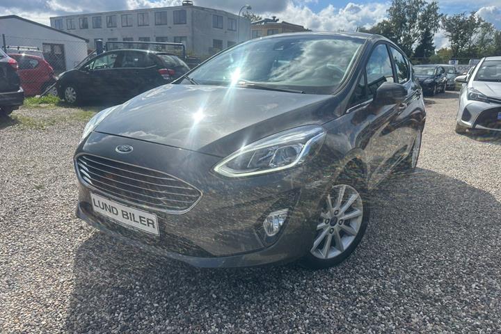 Grå Ford Fiesta fra 2018