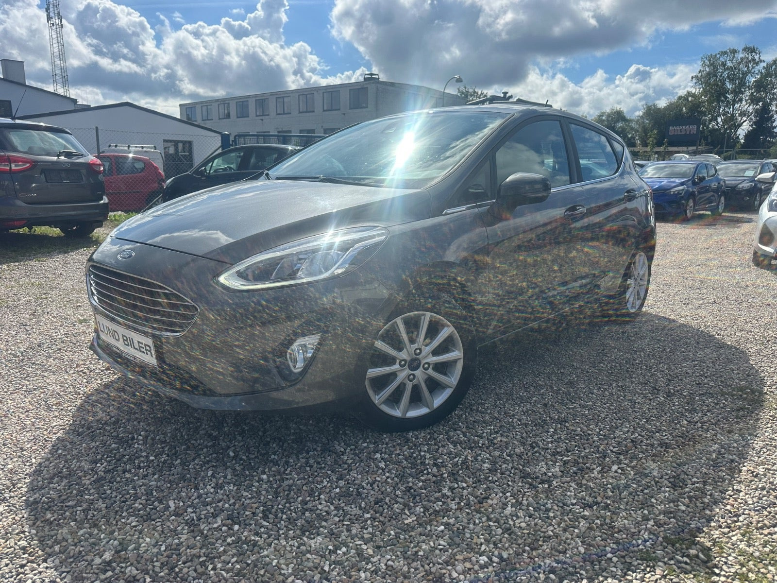 Grå Ford Fiesta fra 2018