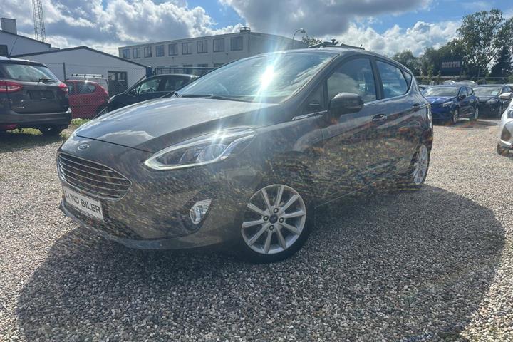 Grå Ford Fiesta fra 2018