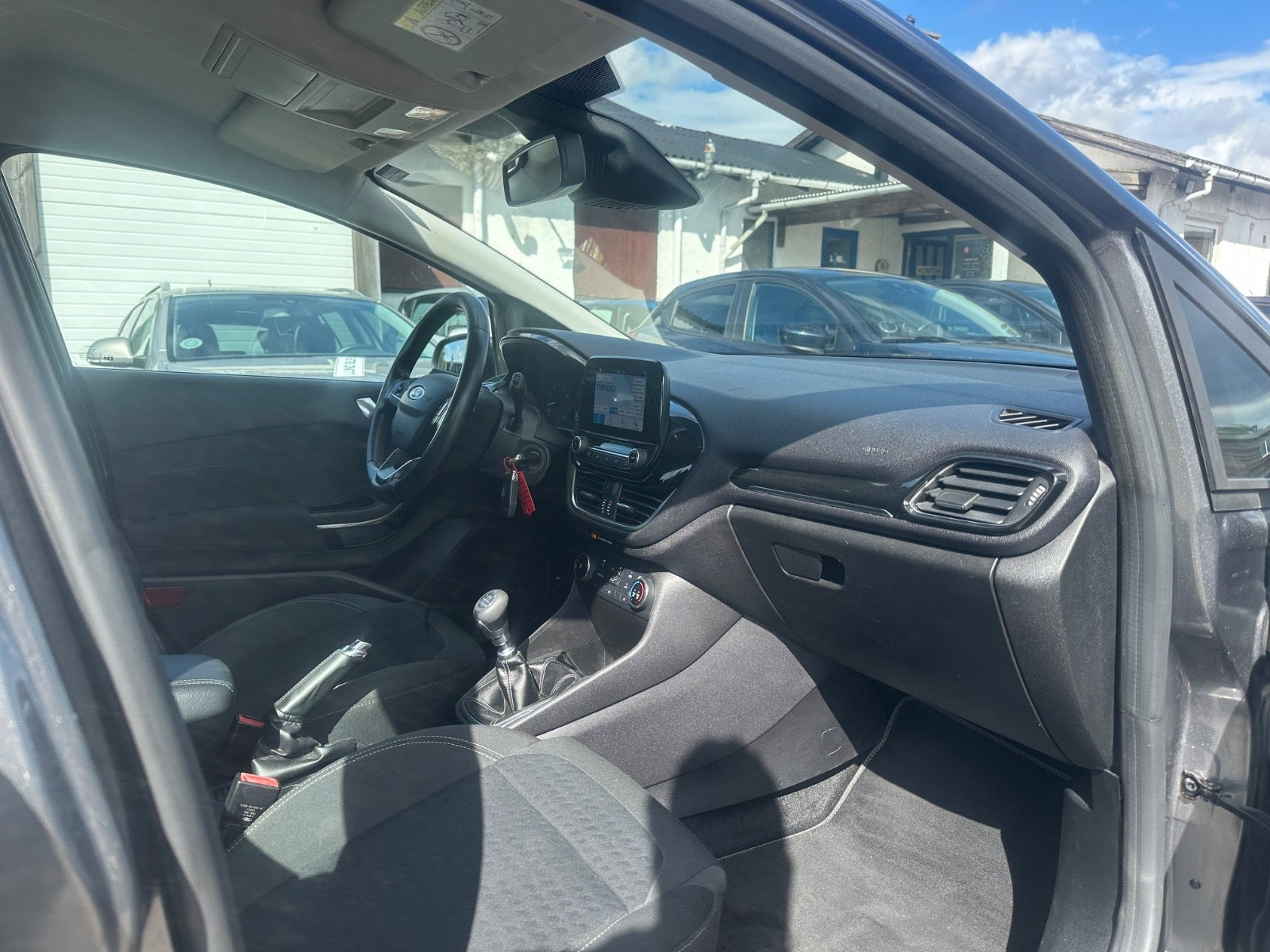 Grå Ford Fiesta fra 2018