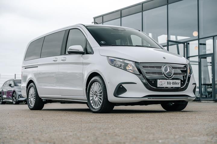 Hvid Mercedes EQV300 fra 2024