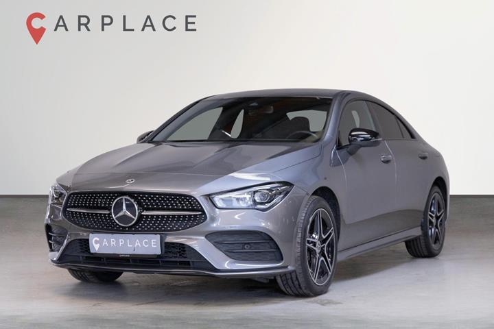 Grå Mercedes CLA250 e fra 2022