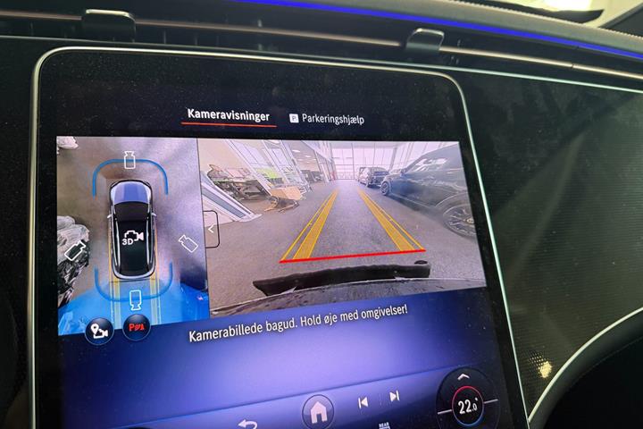 Sort Mercedes EQE350+ SUV fra 2025