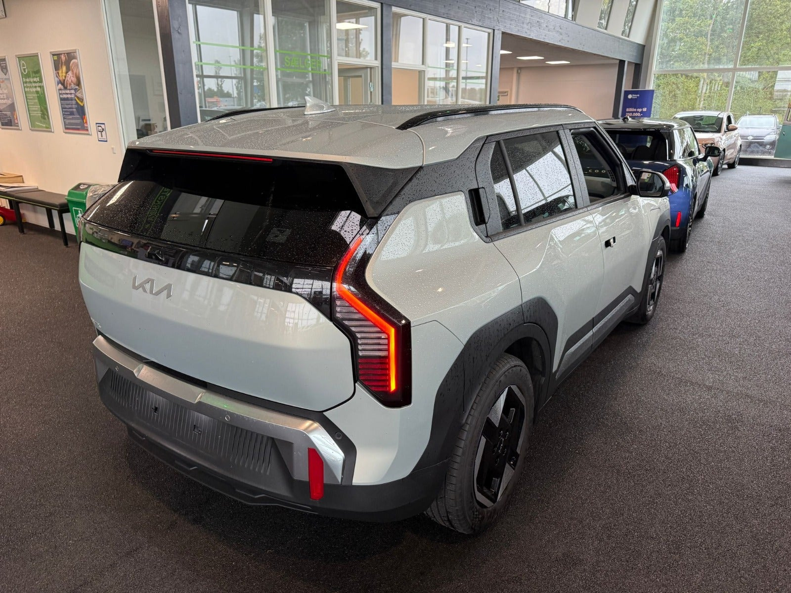 Sølv Kia EV3 fra 2025