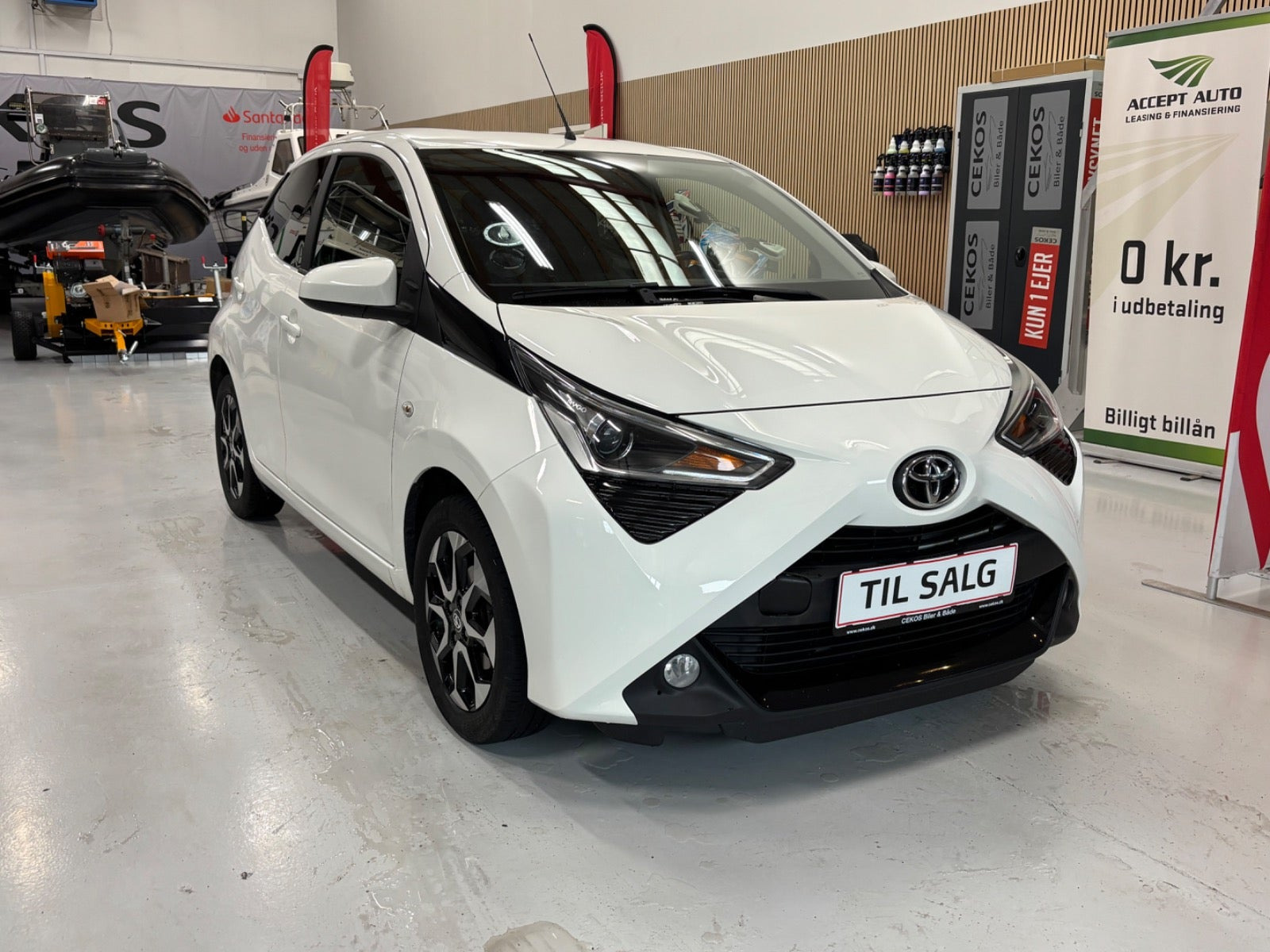 Hvid Toyota Aygo fra 2021
