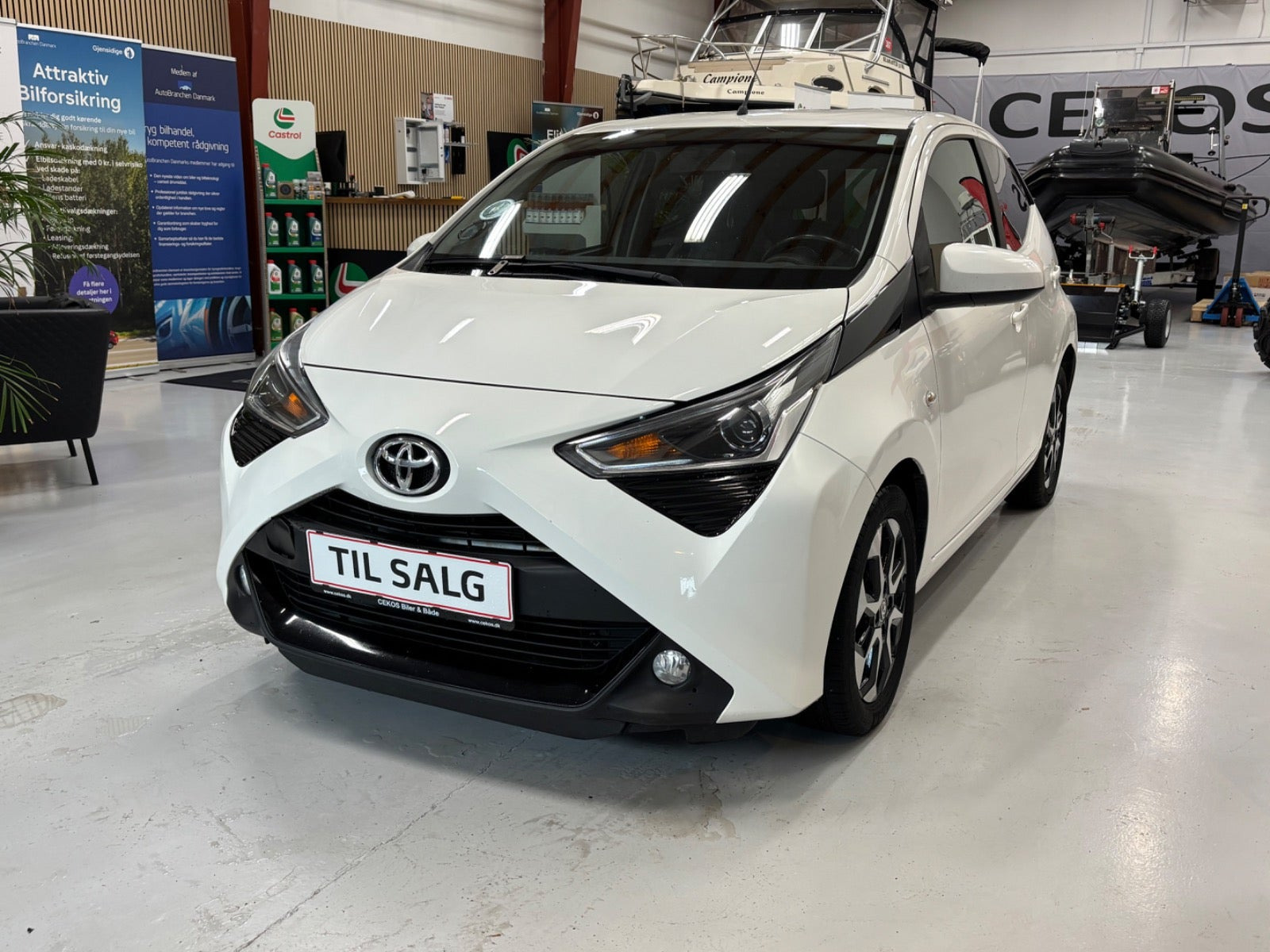 Hvid Toyota Aygo fra 2021