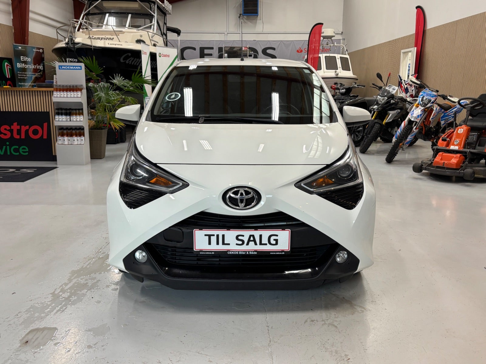 Hvid Toyota Aygo fra 2021