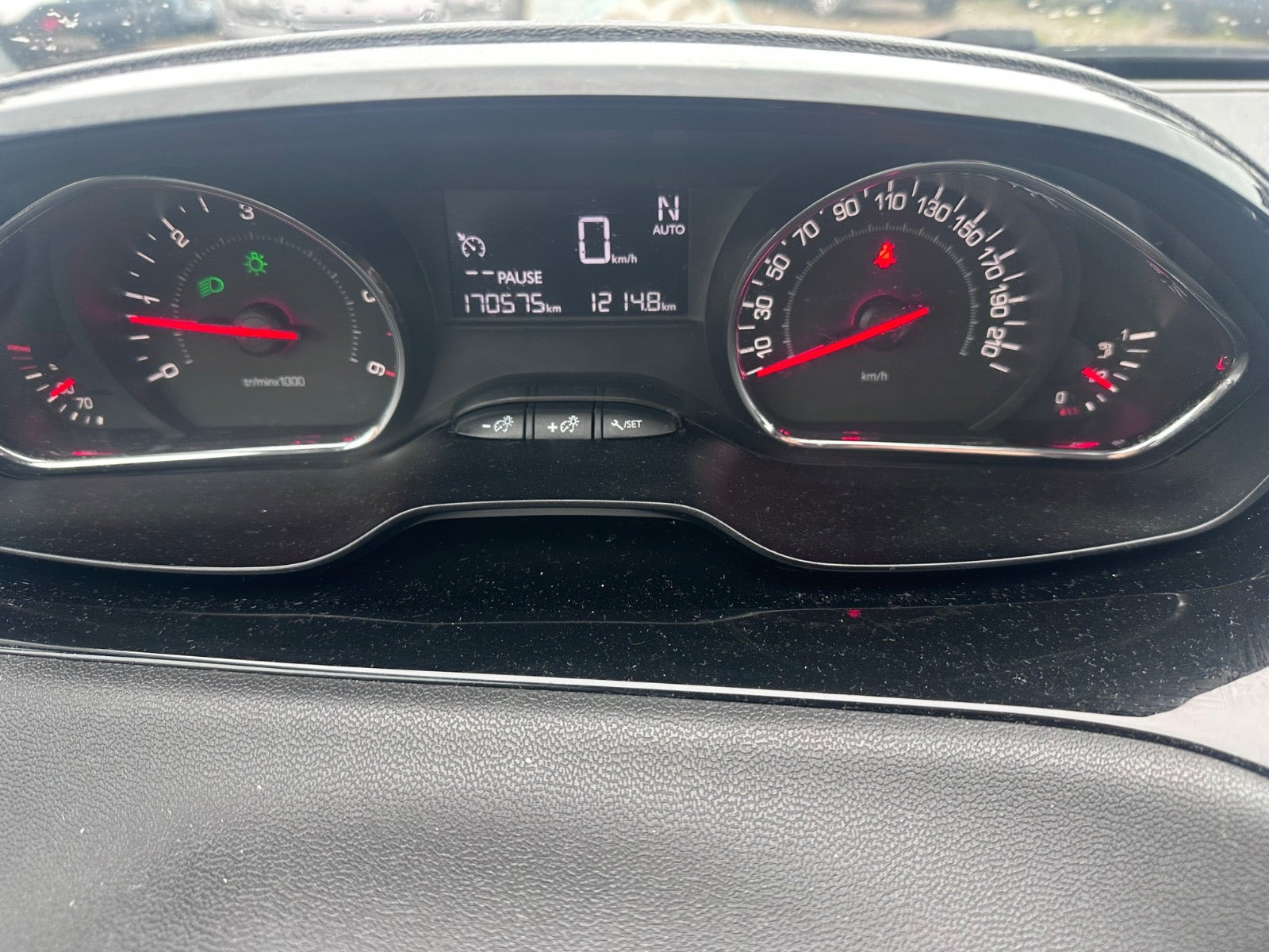 Bronze Peugeot 208 fra 2012