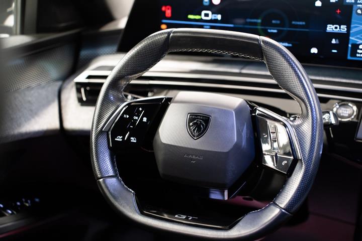 undefined Peugeot e-3008 fra 2024