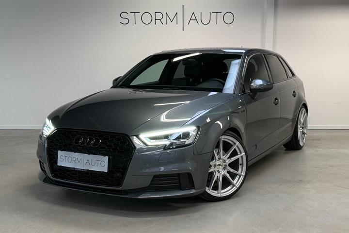 Grå Audi A3 fra 2017